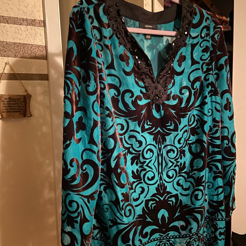 Alfani Turquoise and Black Damask V-Neck Tunic